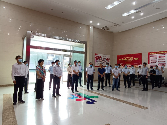 睢陽(yáng)區(qū)黨政考察團(tuán)到民參觀考察 睢陽(yáng)區(qū)黨政考察團(tuán)到民參觀考察