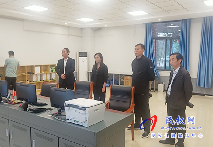 副縣長(zhǎng)朱琳檢查指導(dǎo)公開(kāi)招聘事業(yè)單位工作人員筆試考務(wù)準(zhǔn)備情況