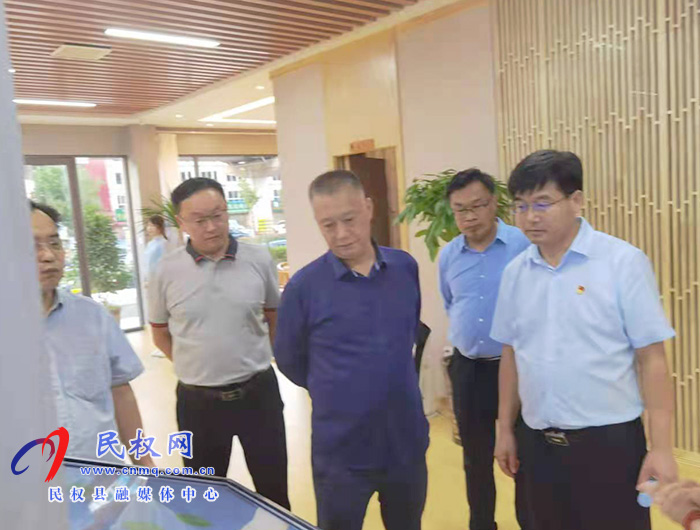 縣委書記張團(tuán)結(jié)帶隊(duì)赴河南機(jī)電職業(yè)學(xué)院參觀考察