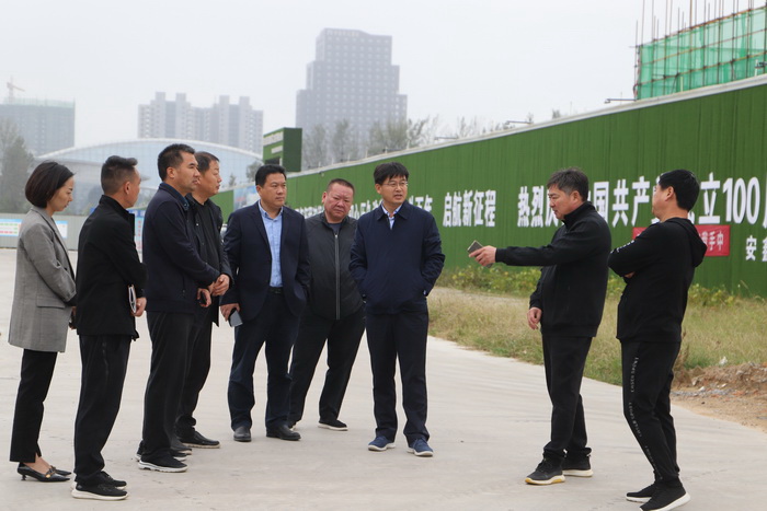 縣委書記張團(tuán)結(jié)調(diào)研城市建設(shè)工作情況