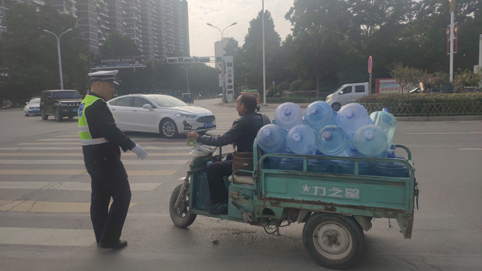 創(chuàng)建全國文明城市 文明交通靠大家