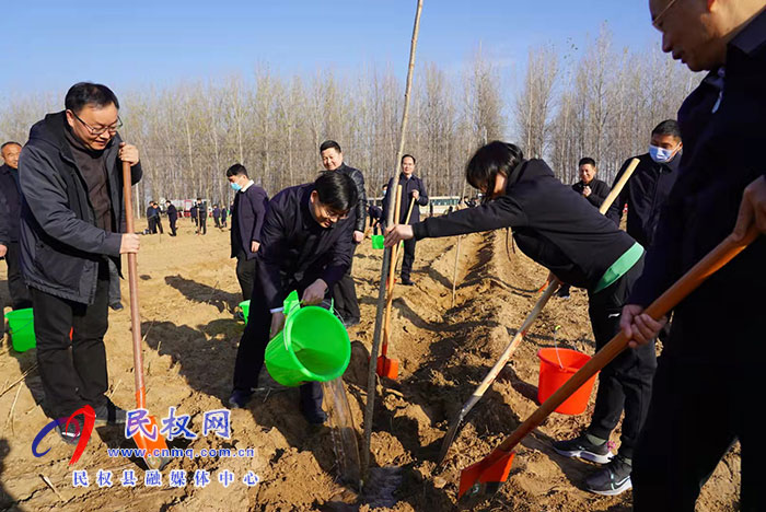 我縣組織開展冬季義務(wù)植樹活動