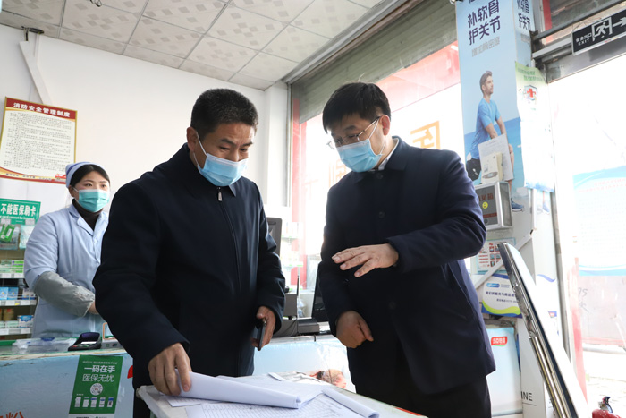 縣委書記張團結(jié)調(diào)研常態(tài)化疫情防控工作