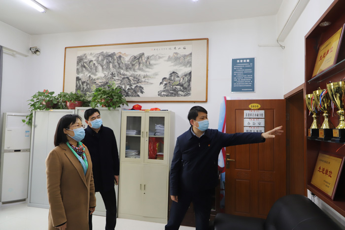  縣委副書記、縣長王靜嫻專題調(diào)研審計工作