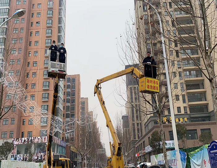 城管局路燈所  節(jié)前亮化，照亮民權(quán)