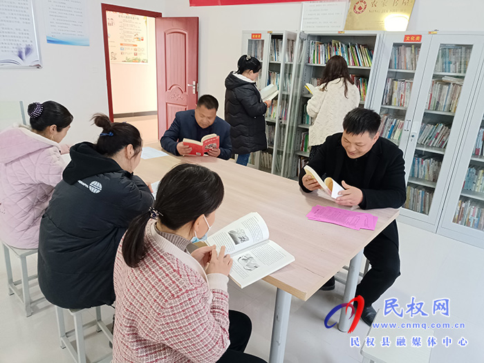 綠洲街道辦事處舉行“學(xué)雷鋒”主題農(nóng)家書屋閱讀活動