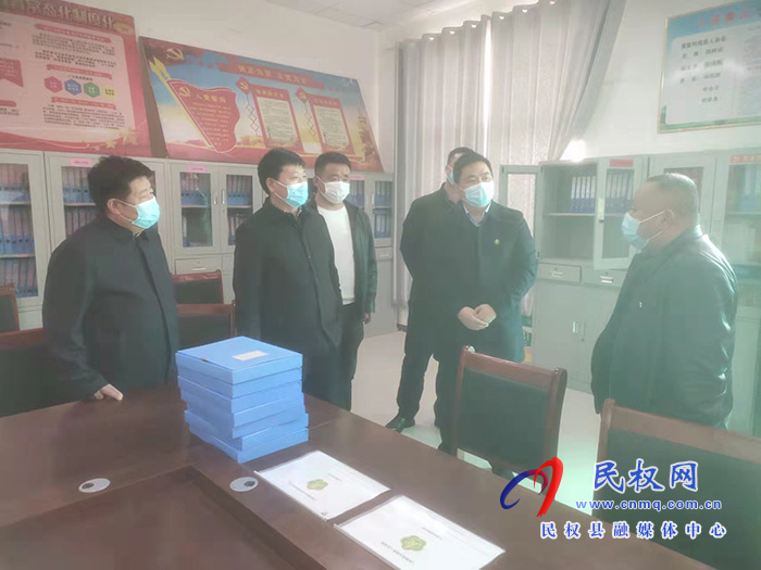 市殘聯(lián)副理事長楊繼江一行到人和鎮(zhèn)調(diào)研村殘協(xié)建設(shè)及工作開展情況