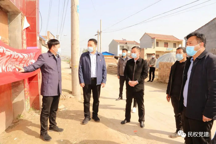 縣委常委、組織部長王義彬督導(dǎo)疫情防控工作