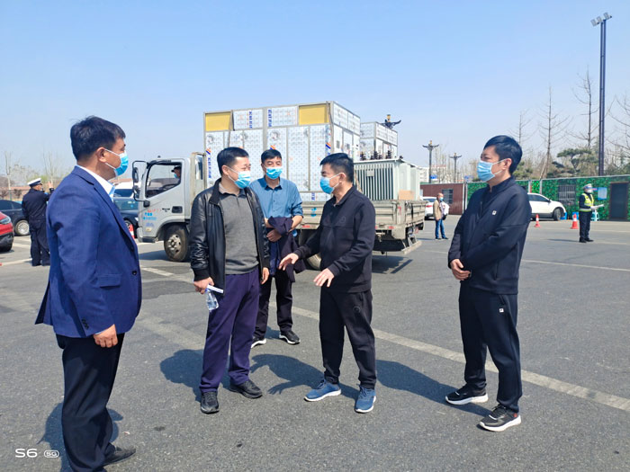 縣領導李新軍、馬德偉到花園鄉(xiāng)高速口卡點督導檢查疫情防控工作