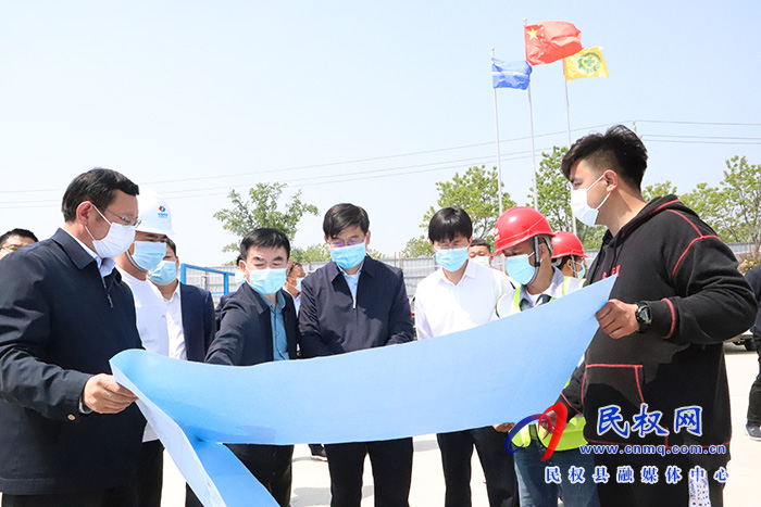 縣委書記張團結(jié)調(diào)研工業(yè)重點項目建設情況