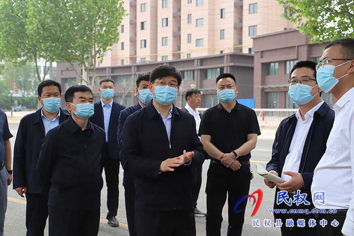 縣委書記張團結(jié)調(diào)研工業(yè)重點項目建設(shè)情況