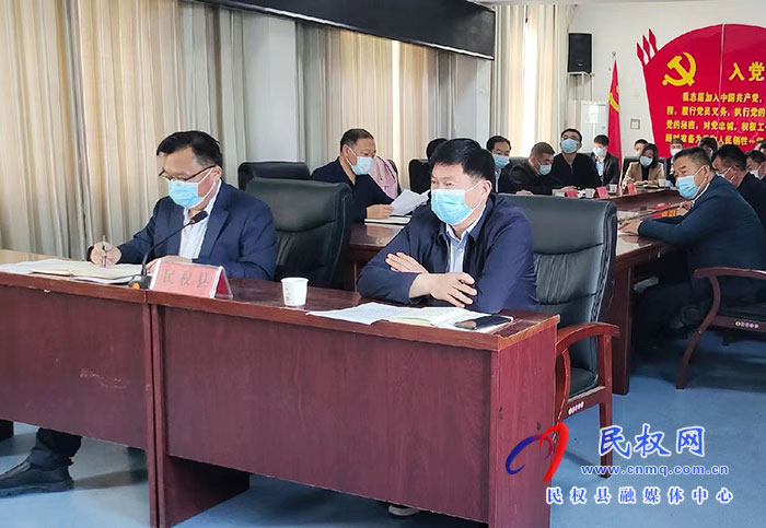 我縣組織收聽收看全市教育體育系統(tǒng)第三次疫情防控工作電視電話會(huì)