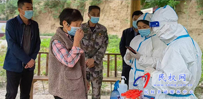 縣領導熊四香、石克林到孫六鎮(zhèn)督導疫情防控工作