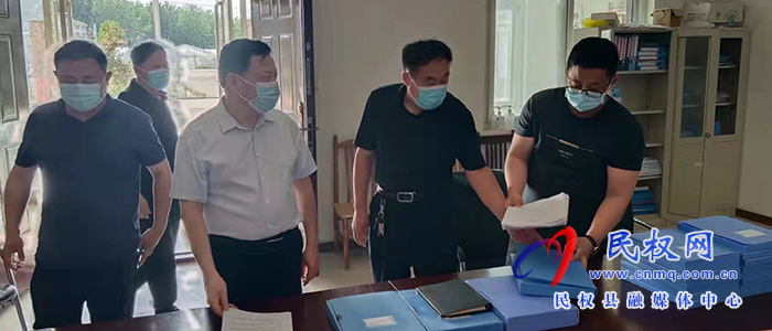 縣人大常委會黨組副書記石克林到孫六鎮(zhèn)督導鞏固拓展脫貧攻堅成果和鄉(xiāng)村振興有效銜接工作
