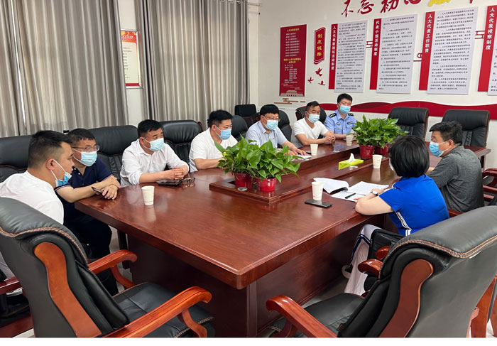縣委常委、政法委書記陳鴻志到部分鄉(xiāng)鎮(zhèn)督導(dǎo)“三零”創(chuàng)建工作