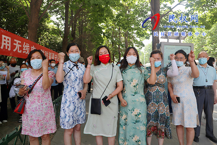 民權(quán)高考第一天：滿懷信心 奔赴考場