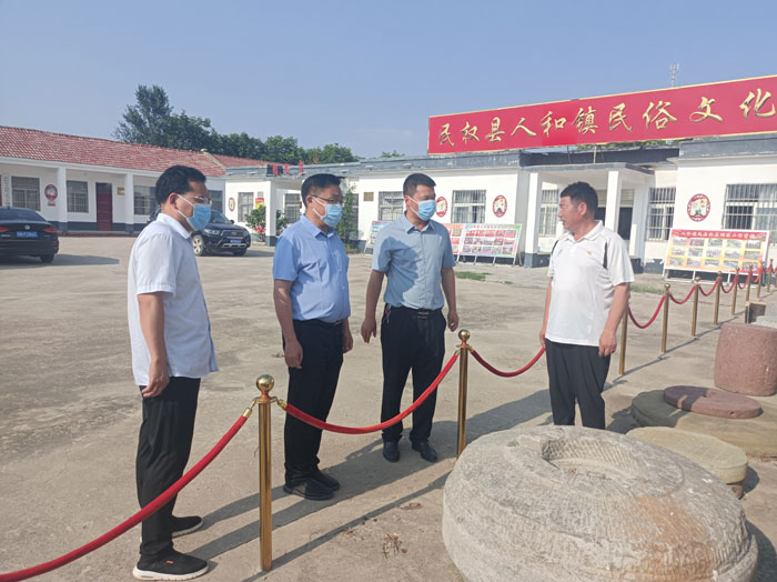 縣委常委、宣傳部長、副縣長畢道喜督導(dǎo)現(xiàn)代公共文化服務(wù)體系建設(shè)工作