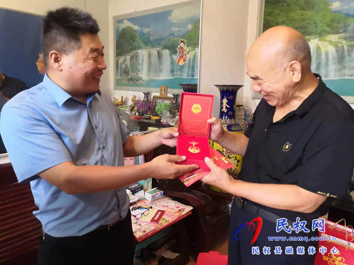 老干部局開展黨員“同過‘政治生日’牢記初心使命”活動(dòng)