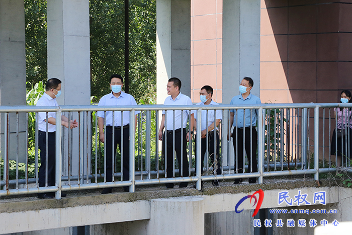 縣委常委、組織部長王義彬開展巡河工作