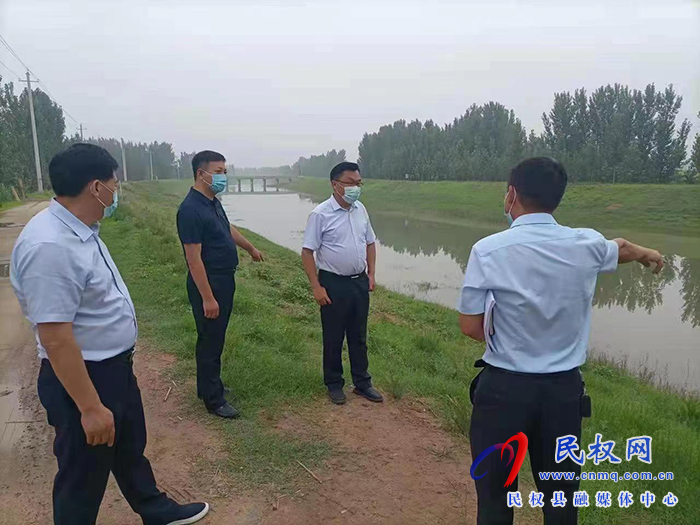 縣委常委、宣傳部長、副縣長畢道喜督查教育系統(tǒng)暑期防溺水工作