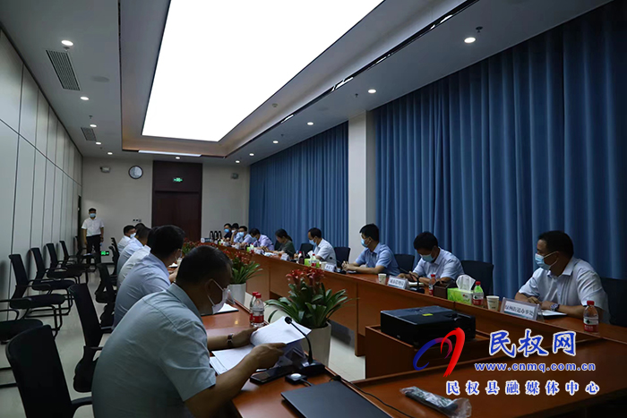 縣委副書記、縣長王靜嫻早餐會(huì)查看供電基礎(chǔ)設(shè)施建設(shè)情況