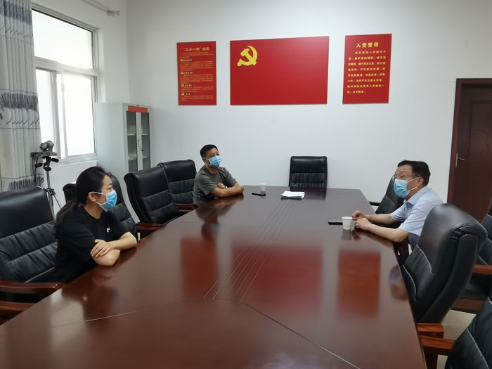 縣領(lǐng)導李國棟到雙塔鎮(zhèn)督導檢查疫情防控工作