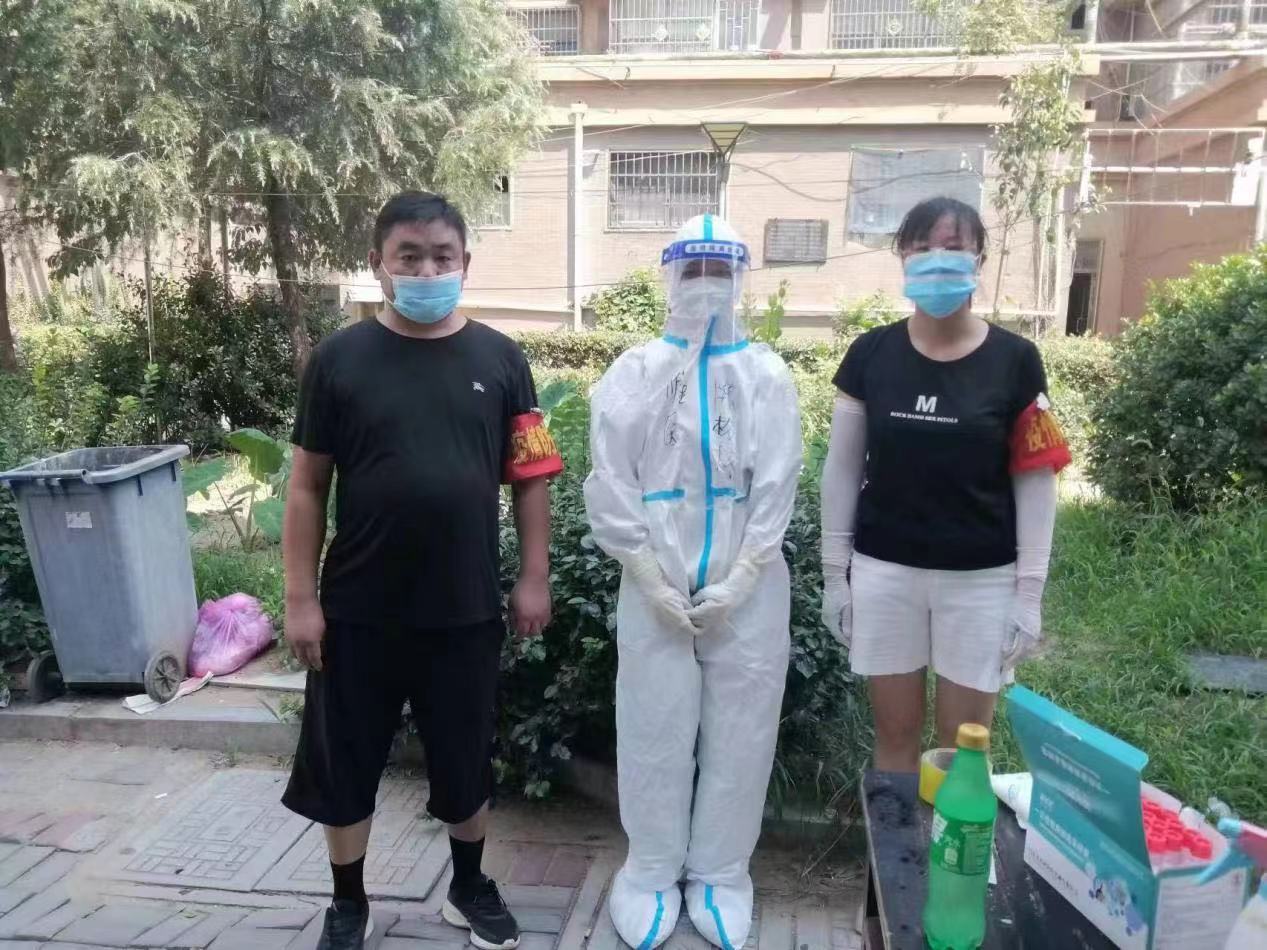 夫妻同抗疫 讓愛(ài)并肩行——縣民族學(xué)校青年志愿者盧玉峰夫婦用實(shí)際行動(dòng)詮釋人間大愛(ài)