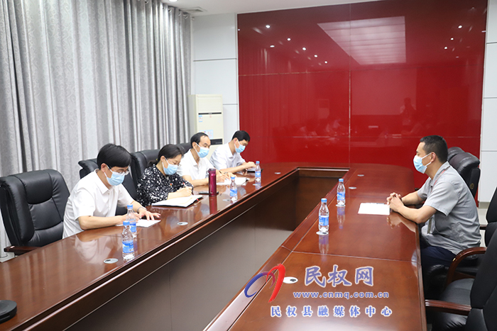 縣委副書記、縣長王靜嫻深入高新區(qū)督導企業(yè)復工復產和計劃復工復產情況