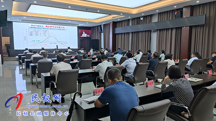 我縣組織收聽收看市委理論學(xué)習(xí)中心組（擴大）學(xué)習(xí)報告會（第十一期商丘大講堂)