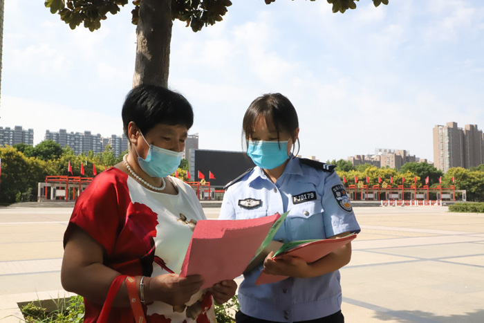 民權(quán)縣組織開展網(wǎng)絡(luò)安全宣傳周集中宣傳活動