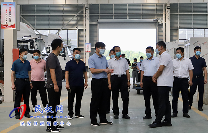 縣委書記張團(tuán)結(jié)開展“萬人助萬企”活動(dòng)