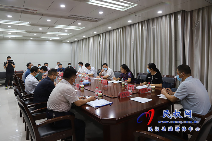 市農(nóng)業(yè)水價綜合改革工作領(lǐng)導(dǎo)小組蒞民調(diào)研
