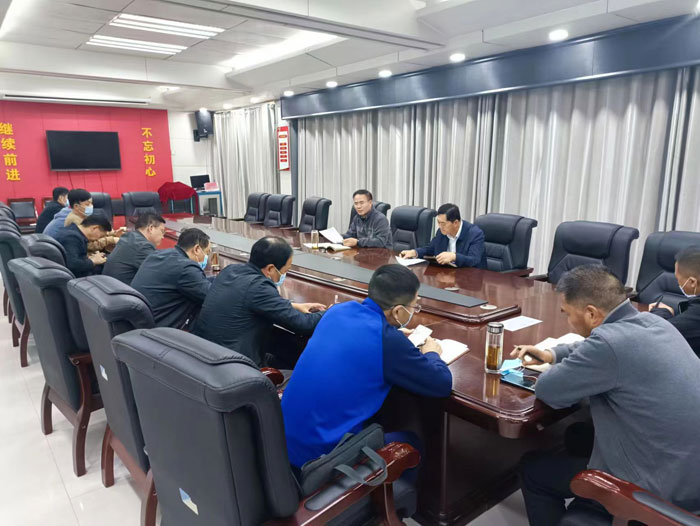 縣委常委、常務(wù)副縣長王景義主持召開專題會(huì)議
