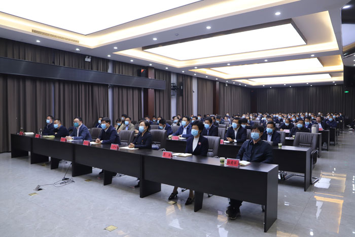 我縣組織收聽(tīng)收看全市領(lǐng)導(dǎo)干部大會(huì)