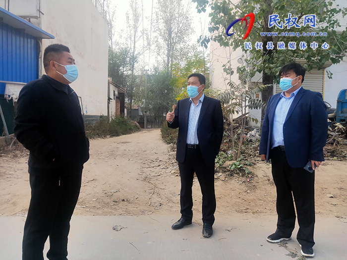 縣委常委、縣委辦公室主任吳杰到野崗鎮(zhèn)指導疫情防控工作