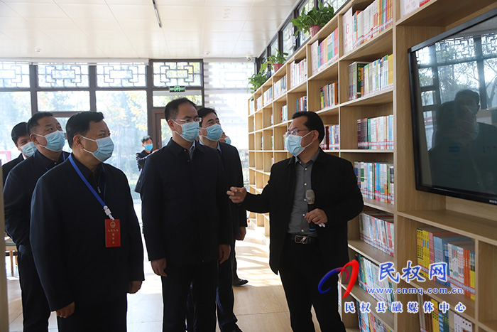 縣人大代表視察民生實(shí)事和議案辦理工作