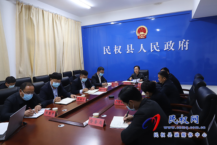 全縣脫貧人口小額信貸工作加壓推進(jìn)會(huì)召開(kāi)