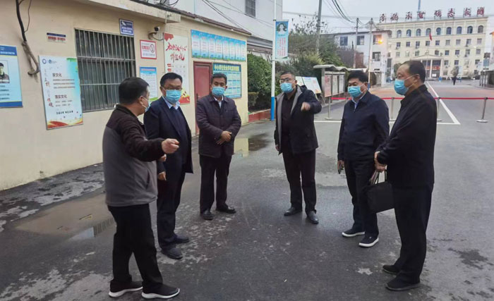 縣委常委、宣傳部長、副縣長畢道喜督導(dǎo)校園疫情防控工作
