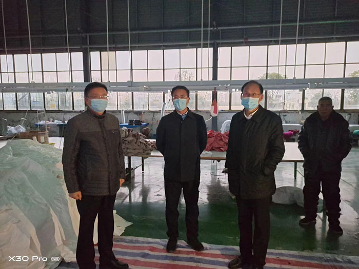 縣委常委、常務副縣長王景義到高新區(qū)勞動密集型企業(yè)督導查看安全生產情況