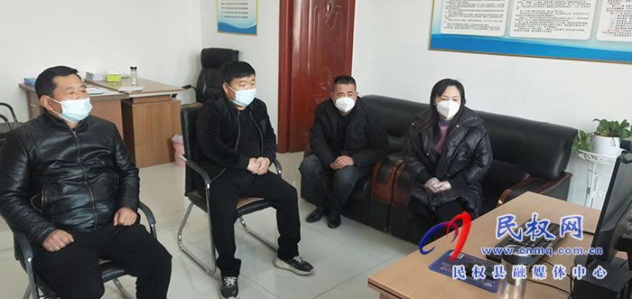 民權縣住建局建筑科技節(jié)能服務中心組織學習收看《根脈》之《紅旗渠精神》系列專題片