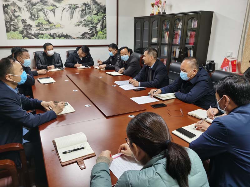 住建局機(jī)關(guān)黨支部落實“第一議題”制度組織專題學(xué)習(xí)研討
