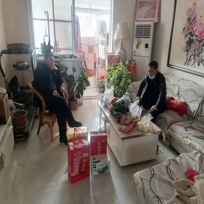 民權(quán)縣殘聯(lián)慰問退休老干部