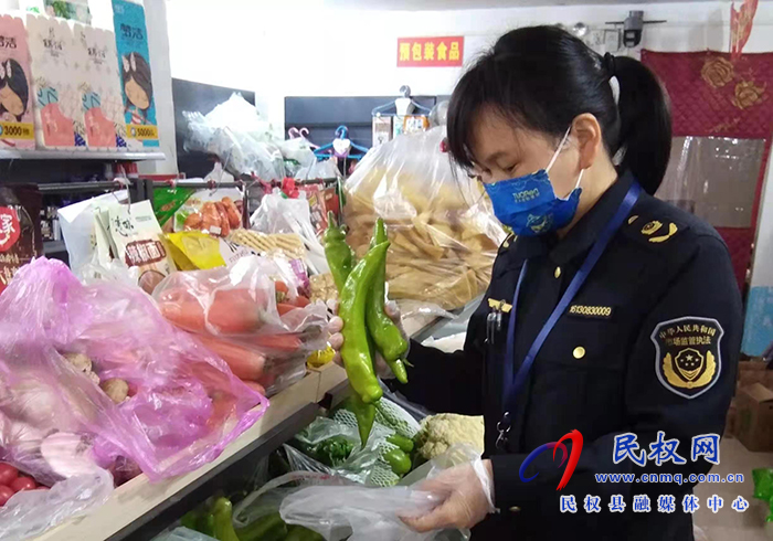 民權(quán)縣市場監(jiān)督管理局開展元旦、春節(jié)食品安全抽檢專項(xiàng)行動