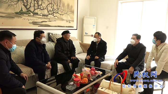 縣政協(xié)主席周明河看望慰問實職縣級退休干部