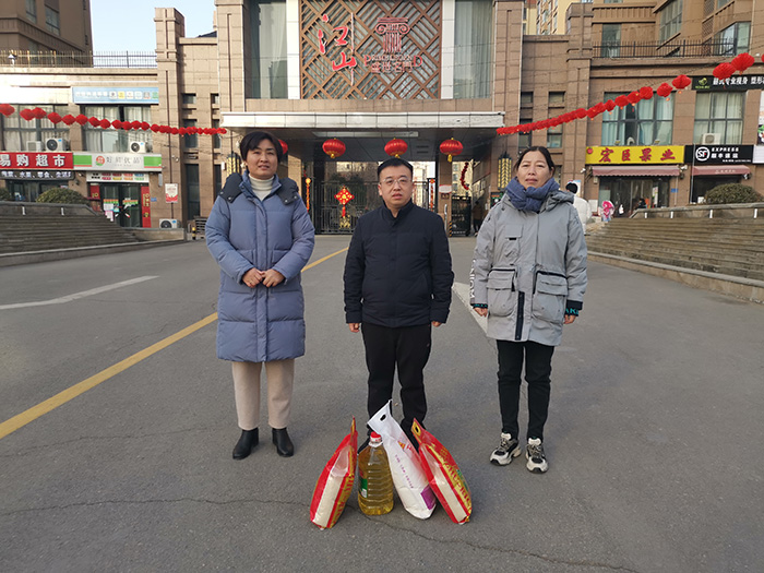 民權(quán)縣人民檢察院 組織開(kāi)展走訪(fǎng)慰問(wèn)身邊好人活動(dòng)
