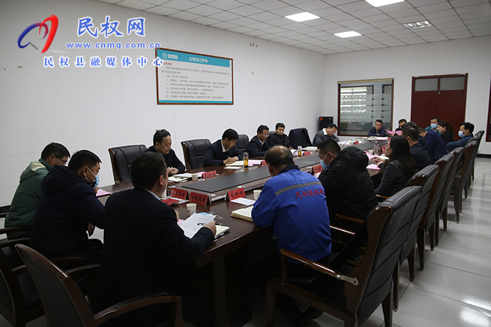 省政府拼搶“開門紅”第四督導(dǎo)和服務(wù)工作組組長，省人力資源和社會(huì)保障廳黨組書記、廳長丁同民到我縣開展督導(dǎo)和服務(wù)工作