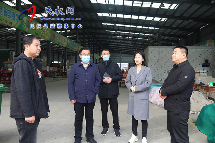 縣委常委、宣傳部長(zhǎng)、副縣長(zhǎng)畢道喜督導(dǎo)檢查國(guó)家文明城創(chuàng)建工作