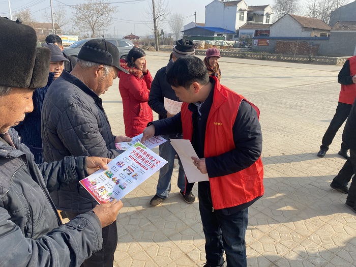 縣財政局開展“破除陳規(guī)陋習，樹立文明新風”志愿宣傳活動