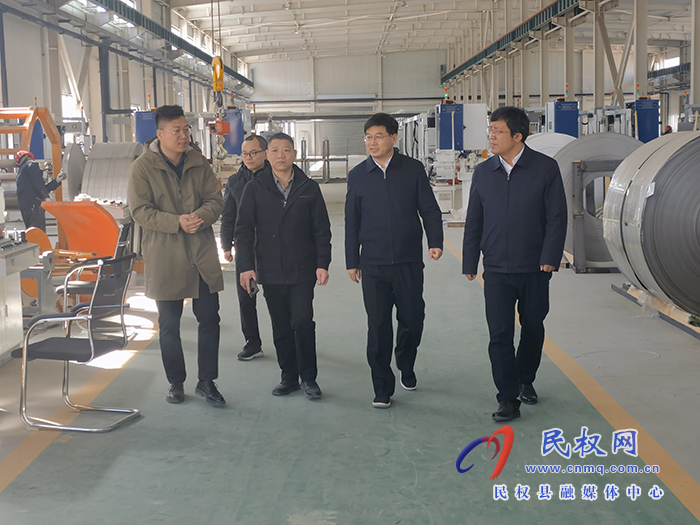 市人大常委會副主任、縣委書記張團結(jié)督導(dǎo)調(diào)研項目建設(shè)和一季度“開門紅”工作