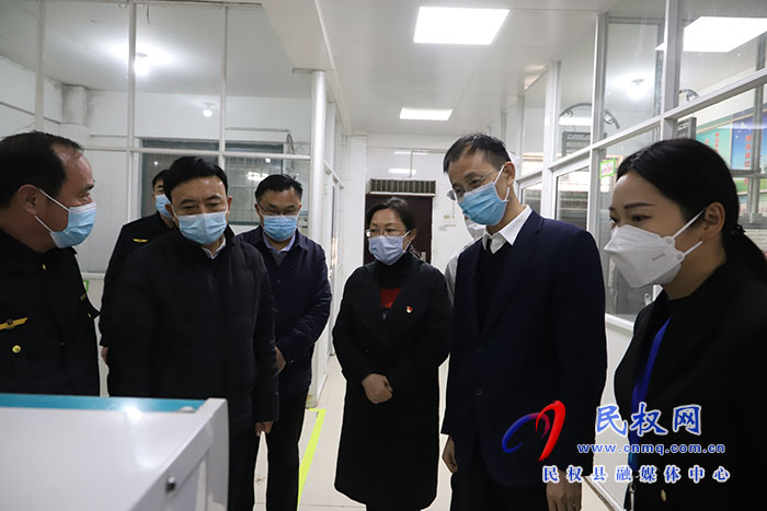 副市長(zhǎng)袁道強(qiáng)蒞民調(diào)研督導(dǎo)食品安全“兩個(gè)責(zé)任”落實(shí)情況